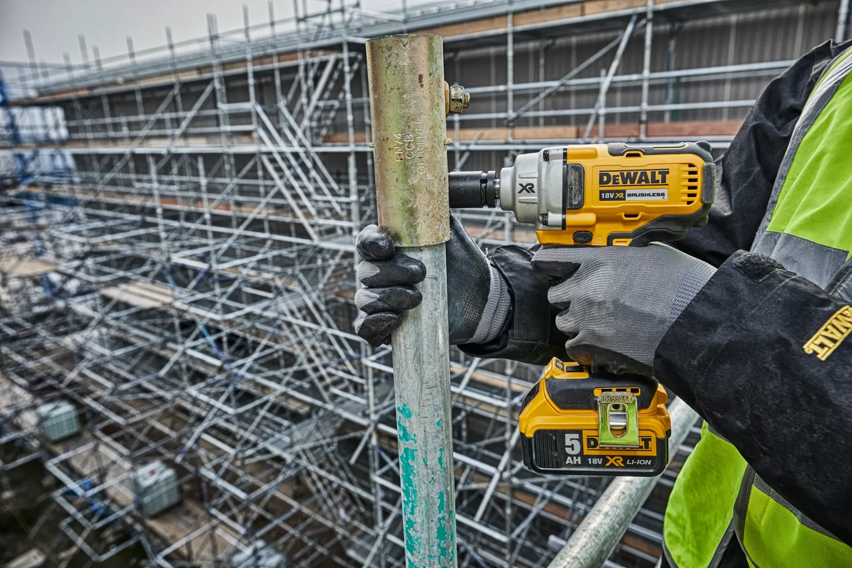 DEWALT® 18V XR® Brushless Compatto ad alta coppia 1/2 in. Chiave a impulsi (Corpo macchina)
