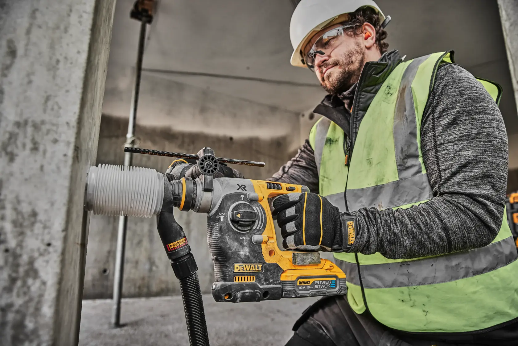 Tassellatore SDS-Plus 18V 24 mm motore BRUSHLESS, energia del colpo 2.1J (EPTA 05/2009)