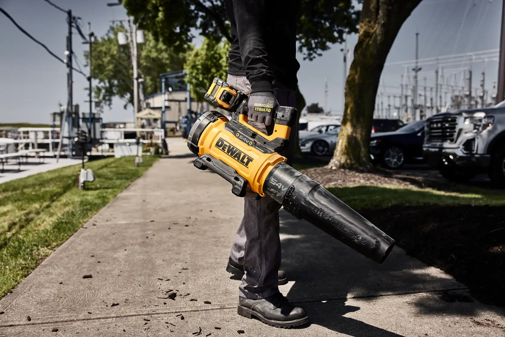 Soffiatore assiale XR Flexvolt 54V, motore BRUSHLESS, Modalità TURBIO, Portata massima 21.5 m3/min, Velocità 280km/h,. Senza batteria e caricabatteria.