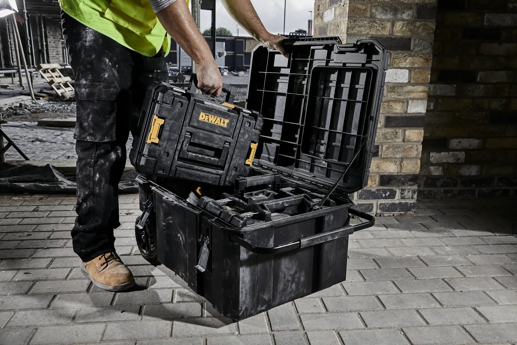 TSTAK™ Baule con ruote 113L con accesso rapido