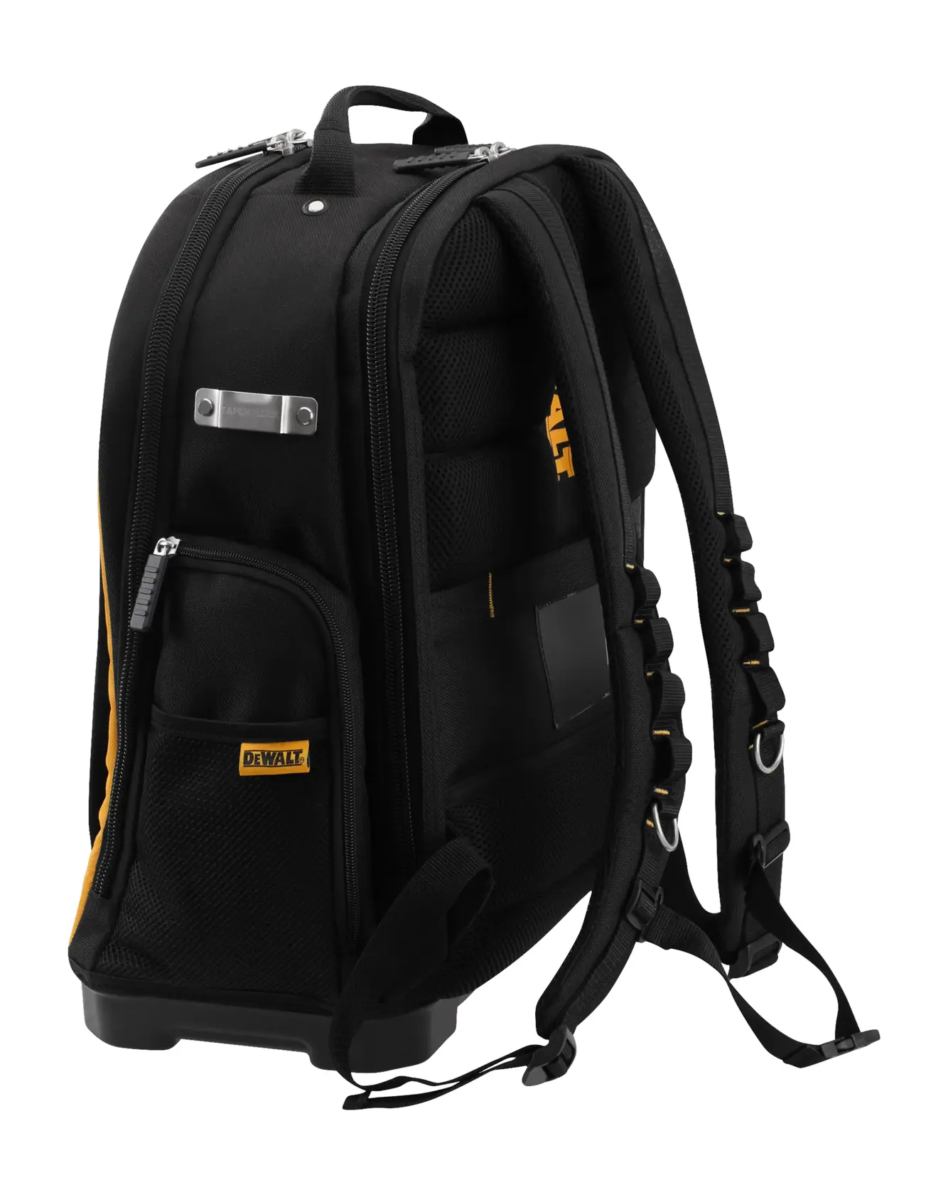 Zaino nero DEWALT con spallacci imbottiti, diverse tasche e base rinforzata, visto di profilo su sfondo bianco.